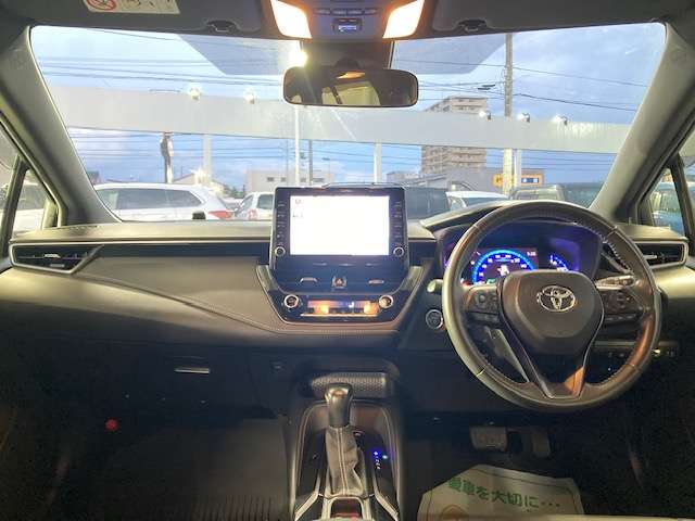 トヨタ カローラ　ツーリング　ハイブリッド １．８ ハイブリッド ＷＸＢ Ｅ－ＦＯＵＲ ４ＷＤ R1年 (東北) 99