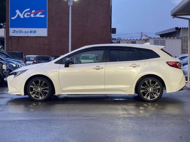 トヨタ カローラ　ツーリング　ハイブリッド １．８ ハイブリッド ＷＸＢ Ｅ－ＦＯＵＲ ４ＷＤ R1年 (東北) 99