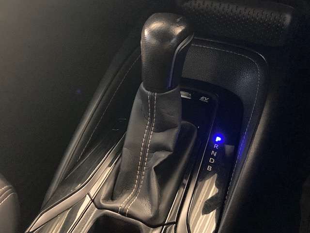 トヨタ カローラ　ツーリング　ハイブリッド １．８ ハイブリッド ＷＸＢ Ｅ－ＦＯＵＲ ４ＷＤ R1年 (東北) 99