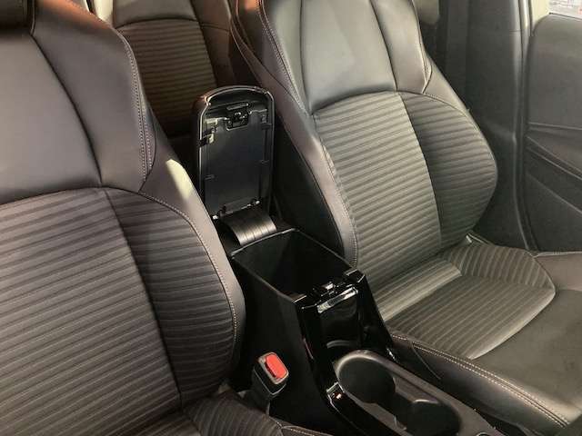 トヨタ カローラ　ツーリング　ハイブリッド １．８ ハイブリッド ＷＸＢ Ｅ－ＦＯＵＲ ４ＷＤ R1年 (東北) 99