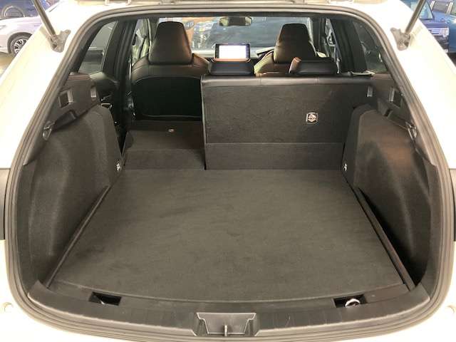 トヨタ カローラ　ツーリング　ハイブリッド １．８ ハイブリッド ＷＸＢ Ｅ－ＦＯＵＲ ４ＷＤ R1年 (東北) 99