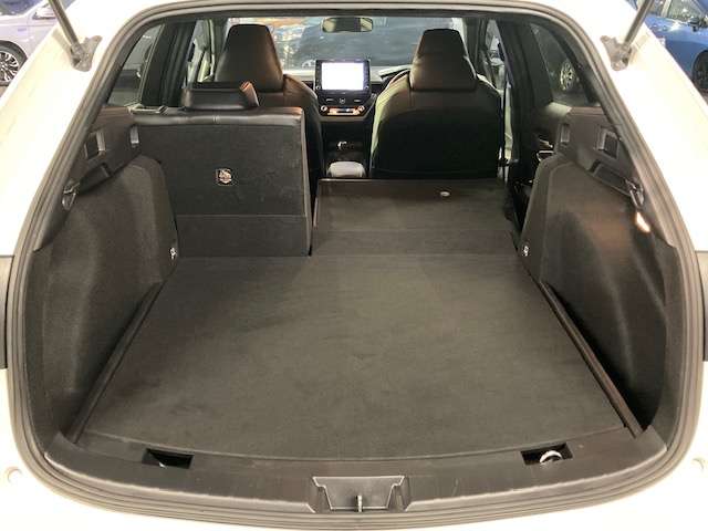 トヨタ カローラ　ツーリング　ハイブリッド １．８ ハイブリッド ＷＸＢ Ｅ－ＦＯＵＲ ４ＷＤ R1年 (東北) 99