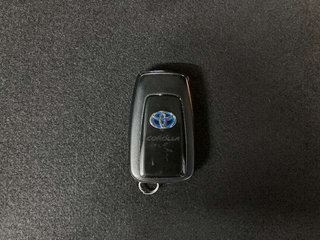 トヨタ カローラ　ツーリング　ハイブリッド １．８ ハイブリッド ＷＸＢ Ｅ－ＦＯＵＲ ４ＷＤ R1年 (東北) 99