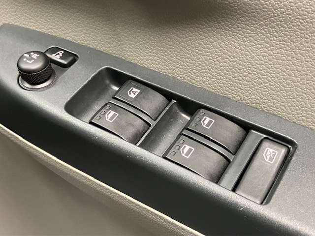 ダイハツ ミラ　イース ６６０ ＸＦ ４ＷＤ H27年 (北海道) 99