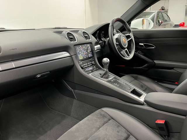 ポルシェ ７１８ケイマン ２．０ R1年 (関東) 99