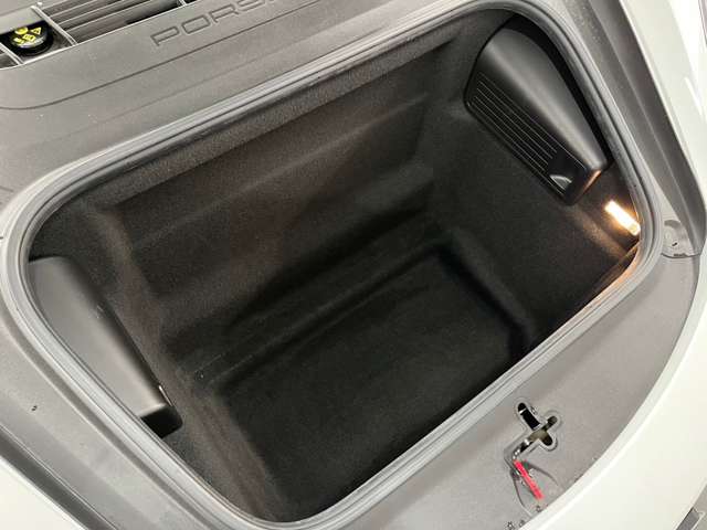 ポルシェ ７１８ケイマン ２．０ R1年 (関東) 99