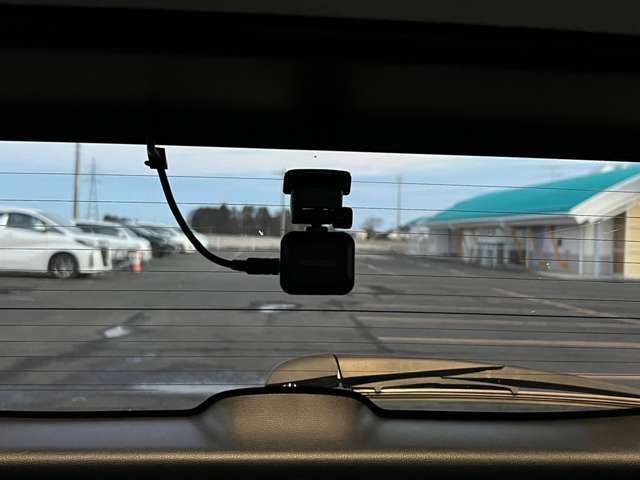 トヨタ カローラ　ツーリング　ハイブリッド １．８ ハイブリッド Ｇ－Ｘ Ｅ－ＦＯＵＲ ４ＷＤ R2年 (東北) 99