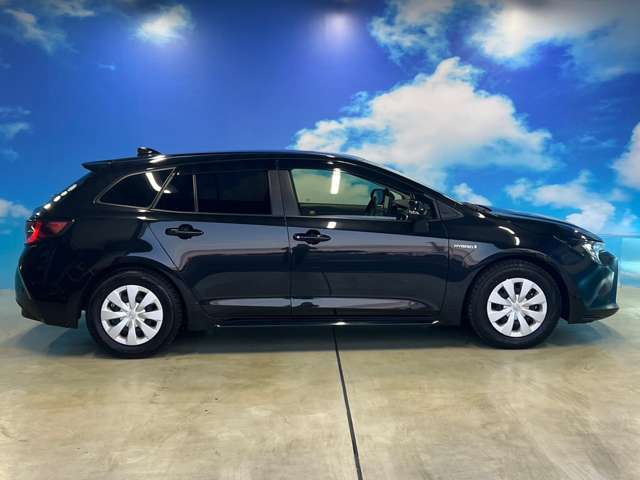 トヨタ カローラ　ツーリング　ハイブリッド １．８ ハイブリッド Ｇ－Ｘ Ｅ－ＦＯＵＲ ４ＷＤ R2年 (東北) 99