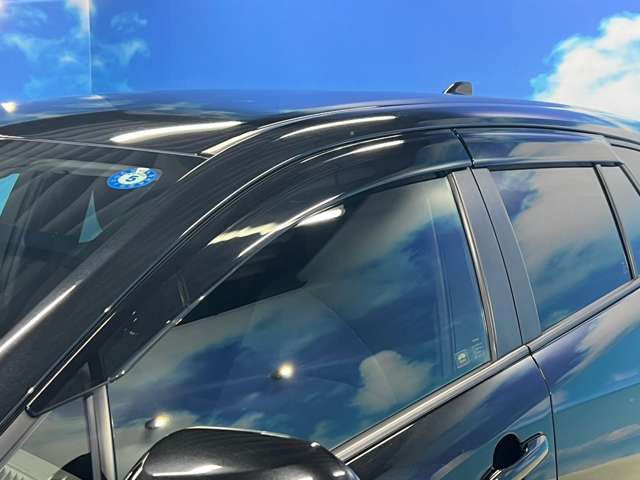 トヨタ カローラ　ツーリング　ハイブリッド １．８ ハイブリッド Ｇ－Ｘ Ｅ－ＦＯＵＲ ４ＷＤ R2年 (東北) 99