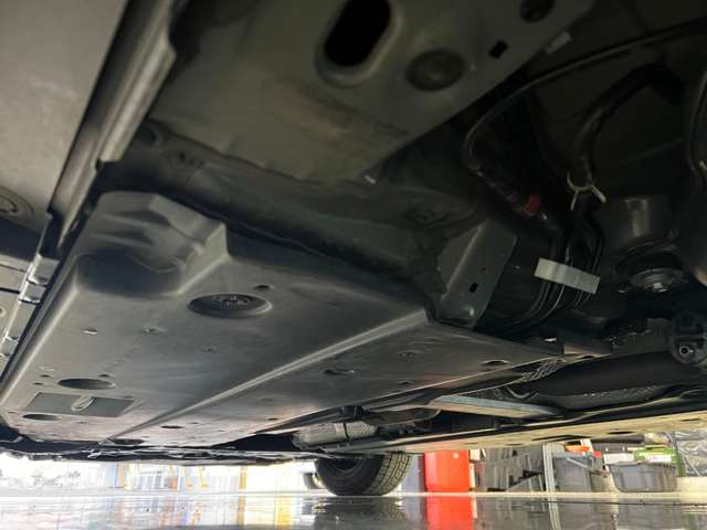 トヨタ カローラ　ツーリング　ハイブリッド １．８ ハイブリッド Ｇ－Ｘ Ｅ－ＦＯＵＲ ４ＷＤ R2年 (東北) 99