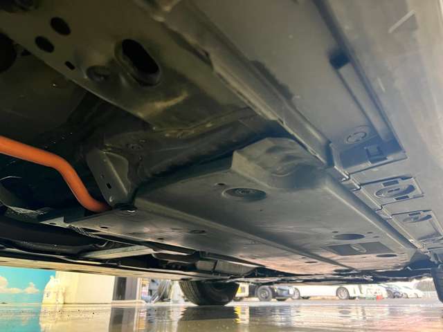 トヨタ カローラ　ツーリング　ハイブリッド １．８ ハイブリッド Ｇ－Ｘ Ｅ－ＦＯＵＲ ４ＷＤ R2年 (東北) 99