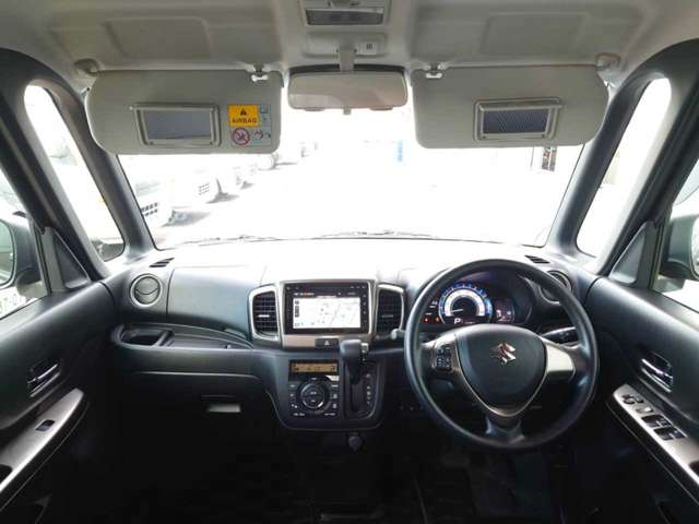 スズキ スペーシア ６６０ カスタム Ｚ デュアルカメラブレーキサポート装着車 H29年 (関東) 99