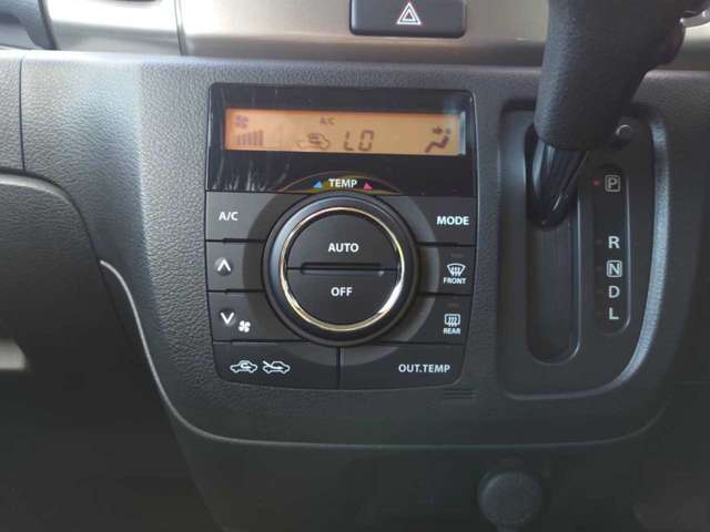 スズキ スペーシア ６６０ カスタム Ｚ デュアルカメラブレーキサポート装着車 H29年 (関東) 99