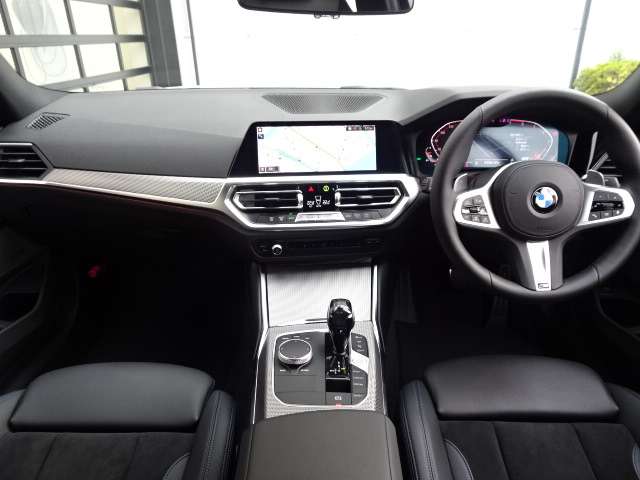 ＢＭＷ ３シリーズ ３１８ｉ　Ｍスポーツ R3年 (近畿) 99