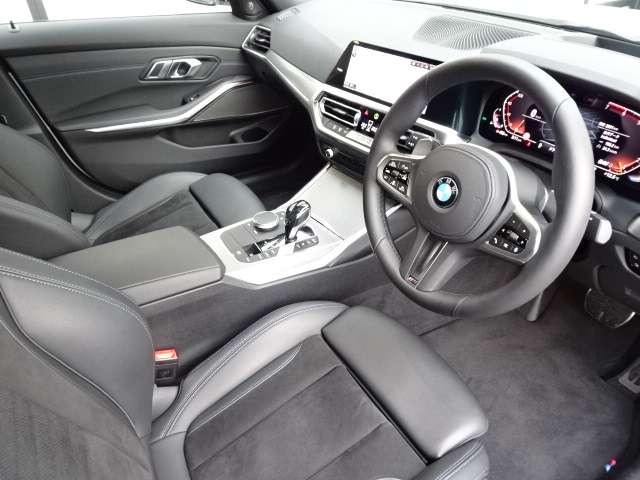 ＢＭＷ ３シリーズ ３１８ｉ　Ｍスポーツ R3年 (近畿) 99