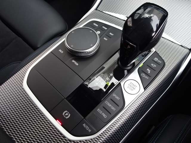 ＢＭＷ ３シリーズ ３１８ｉ　Ｍスポーツ R3年 (近畿) 99