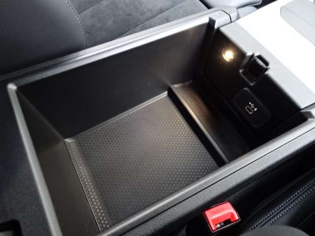 ＢＭＷ ３シリーズ ３１８ｉ　Ｍスポーツ R3年 (近畿) 99