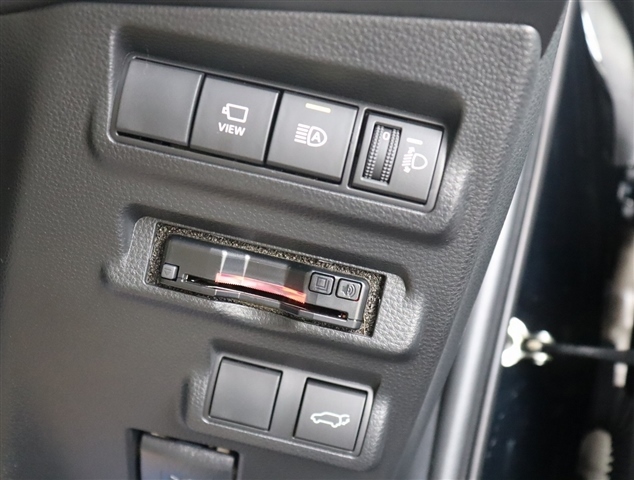 トヨタ カローラクロス １．８ Ｚ R4年 (関東) 99