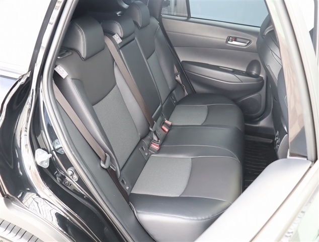 トヨタ カローラクロス １．８ Ｚ R4年 (関東) 99