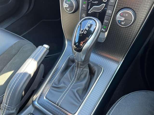 ボルボ Ｖ４０ Ｔ５　Ｒデザイン H29年 (東北) 99