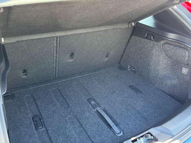 ボルボ Ｖ４０ Ｔ５　Ｒデザイン H29年 (東北) 99