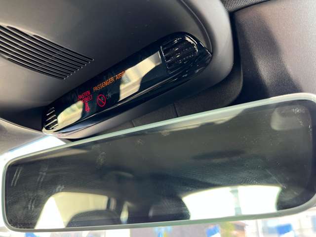 ボルボ Ｖ４０ Ｔ５　Ｒデザイン H29年 (東北) 99