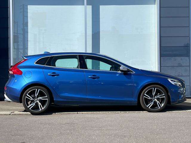 ボルボ Ｖ４０ Ｔ５　Ｒデザイン H29年 (東北) 99