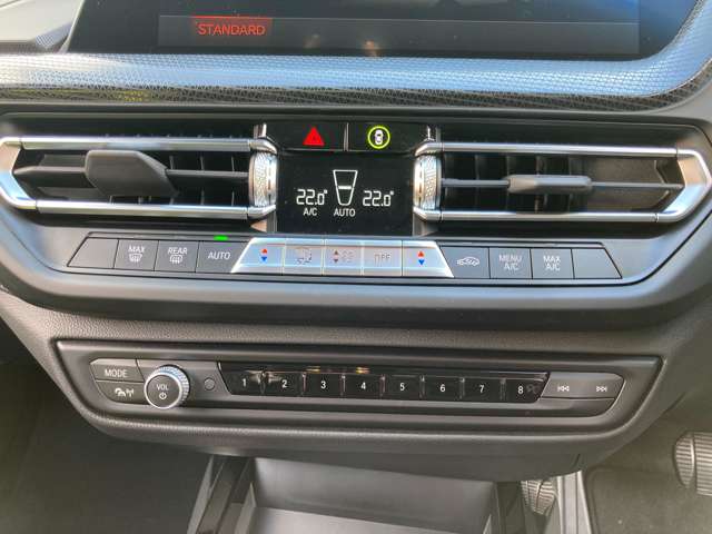 ＢＭＷ ２シリーズ ２１８Ｄ プレイ ディーゼルターボ R4年 (近畿) 99