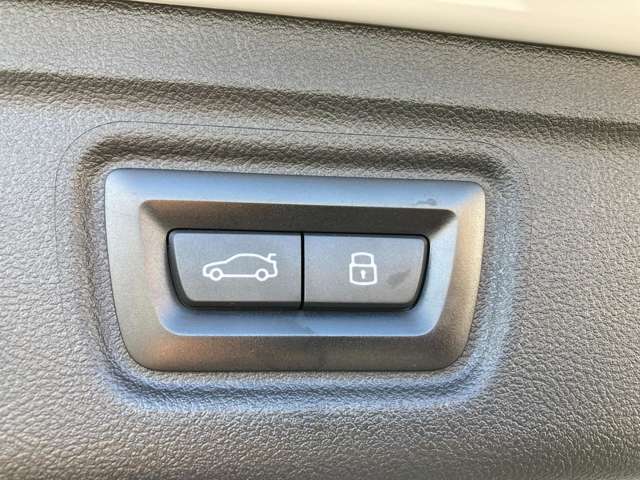 ＢＭＷ ３シリーズ ３２０Ｄ Ｘドライブ Ｍスポーツ ディーゼルターボ ４ＷＤ R5年 (近畿) 99