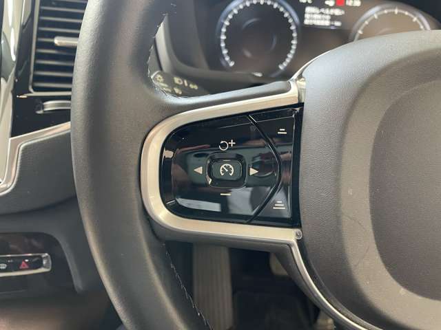 ボルボ ＸＣ９０ Ｄ５ ＡＷＤ インスクリプション ディーゼルターボ ４ＷＤ R1年 (東北) 99