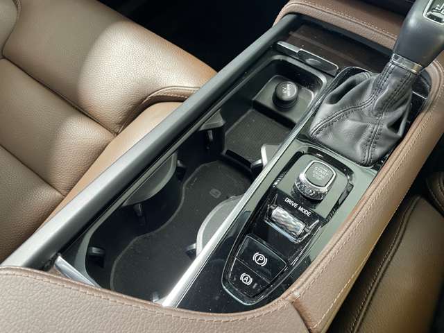 ボルボ ＸＣ９０ Ｄ５ ＡＷＤ インスクリプション ディーゼルターボ ４ＷＤ R1年 (東北) 99