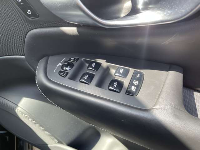 ボルボ ＸＣ９０ Ｄ５ ＡＷＤ インスクリプション ディーゼルターボ ４ＷＤ R1年 (東北) 99