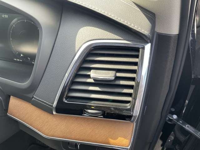 ボルボ ＸＣ９０ Ｄ５ ＡＷＤ インスクリプション ディーゼルターボ ４ＷＤ R1年 (東北) 99