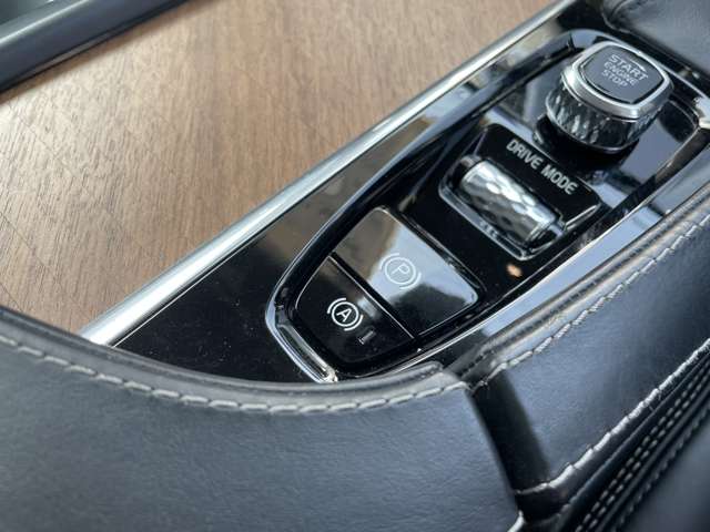 ボルボ ＸＣ９０ Ｄ５ ＡＷＤ インスクリプション ディーゼルターボ ４ＷＤ R1年 (東北) 99