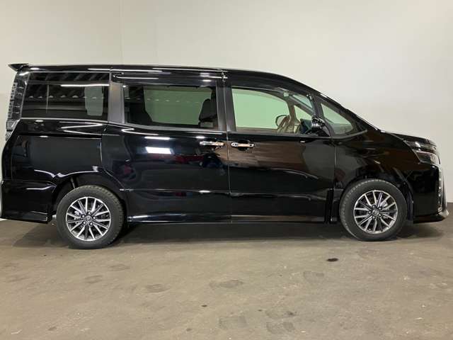 トヨタ ヴォクシー ２．０ ＺＳ ４ＷＤ H30年 (北海道) 99