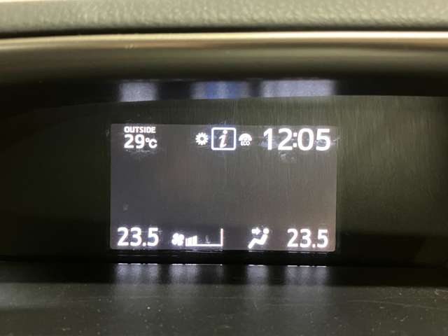 トヨタ ヴォクシー ２．０ ＺＳ ４ＷＤ H30年 (北海道) 99