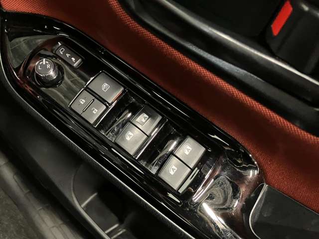 トヨタ ヴォクシー ２．０ ＺＳ ４ＷＤ H30年 (北海道) 99