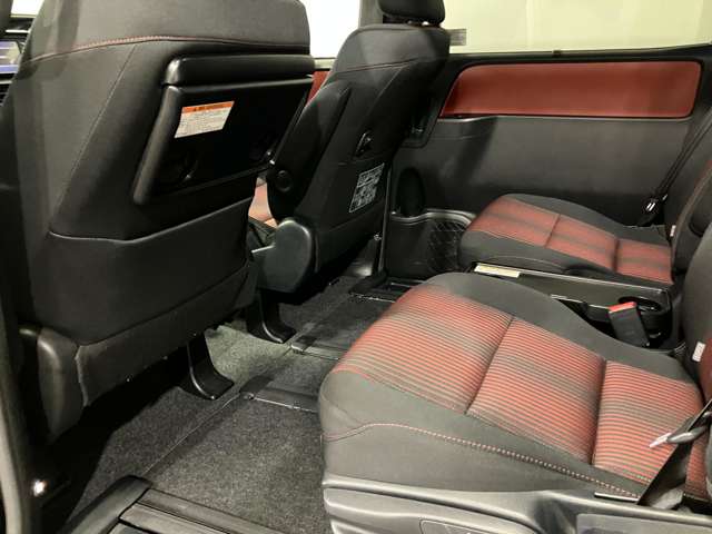 トヨタ ヴォクシー ２．０ ＺＳ ４ＷＤ H30年 (北海道) 99