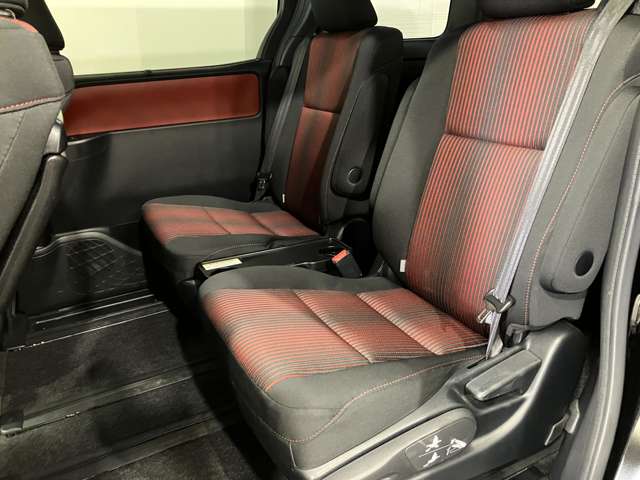 トヨタ ヴォクシー ２．０ ＺＳ ４ＷＤ H30年 (北海道) 99