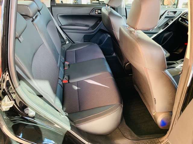 スバル フォレスター ２．０ Ｓ リミテッド ４ＷＤ H29年 (東北) 99