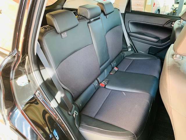 スバル フォレスター ２．０ Ｓ リミテッド ４ＷＤ H29年 (東北) 99