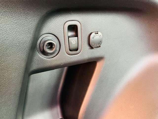 スバル フォレスター ２．０ Ｓ リミテッド ４ＷＤ H29年 (東北) 99