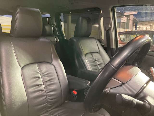 トヨタ ヴォクシー ２．０ ＺＳ ４ＷＤ H28年 (東北) 99