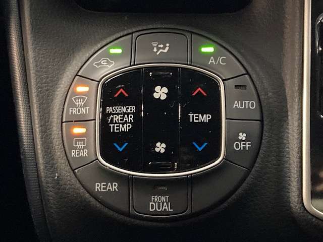 トヨタ ヴォクシー ２．０ ＺＳ ４ＷＤ H28年 (東北) 99