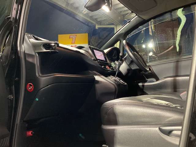 トヨタ ヴォクシー ２．０ ＺＳ ４ＷＤ H28年 (東北) 99