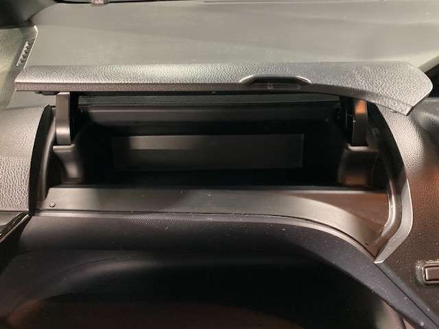 トヨタ ヴォクシー ２．０ ＺＳ ４ＷＤ H28年 (東北) 99