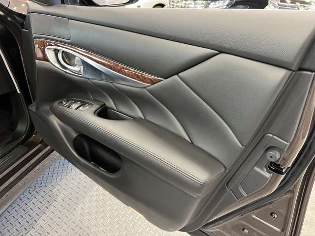 日産 フーガ ２．５ ２５０ＧＴ Ａパッケージ H28年 (関東) 99