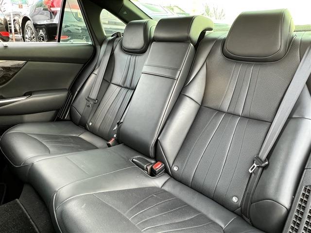 トヨタ クラウン　ハイブリッド ハイブリッド ３．５ Ｇ エグゼクティブ H30年 (関東) 99