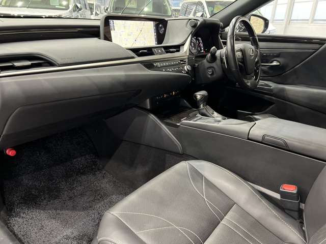 レクサス ＥＳ３００ｈ バージョンＬ R2年 (関東) 99