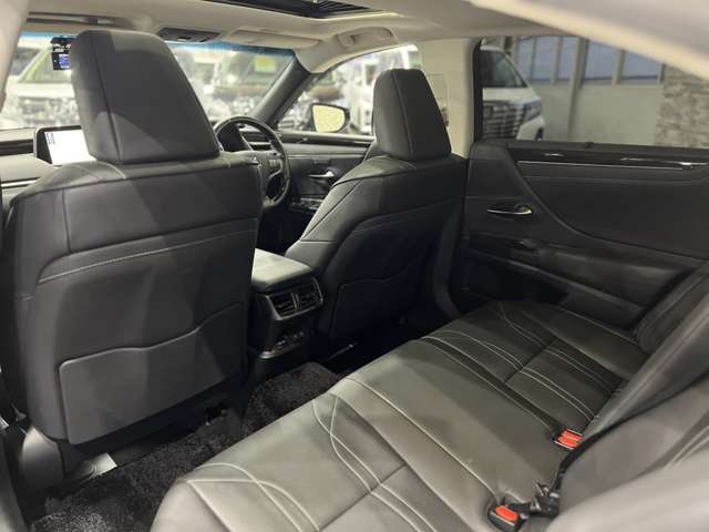 レクサス ＥＳ３００ｈ バージョンＬ R2年 (関東) 99